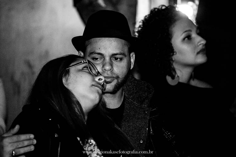 Apresentação do grupo de Sarau em conjunto com o show de Marcio Lugó em um projeto que juntos fazem uma apresentação ímpar. 