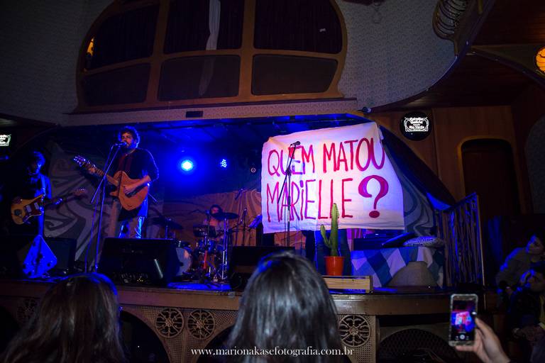 Apresentação do grupo de Sarau em conjunto com o show de Marcio Lugó em um projeto que juntos fazem uma apresentação ímpar. 