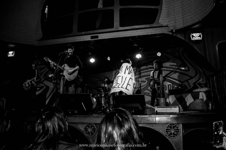 Apresentação do grupo de Sarau em conjunto com o show de Marcio Lugó em um projeto que juntos fazem uma apresentação ímpar. 