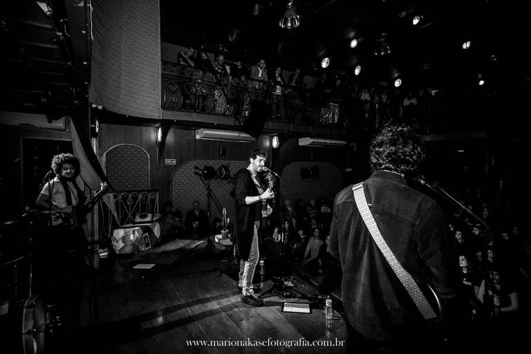 Apresentação do grupo de Sarau em conjunto com o show de Marcio Lugó em um projeto que juntos fazem uma apresentação ímpar. 