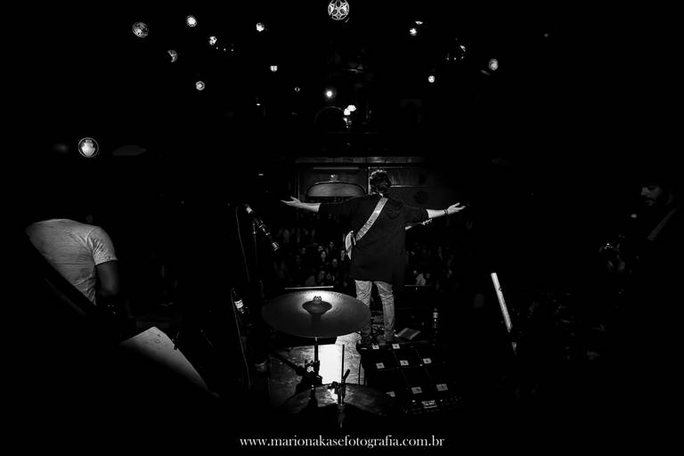 Apresentação do grupo de Sarau em conjunto com o show de Marcio Lugó em um projeto que juntos fazem uma apresentação ímpar. 