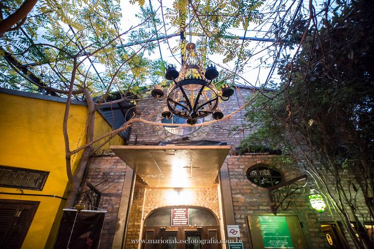 Apresentação do grupo de Sarau em conjunto com o show de Marcio Lugó em um projeto que juntos fazem uma apresentação ímpar. 