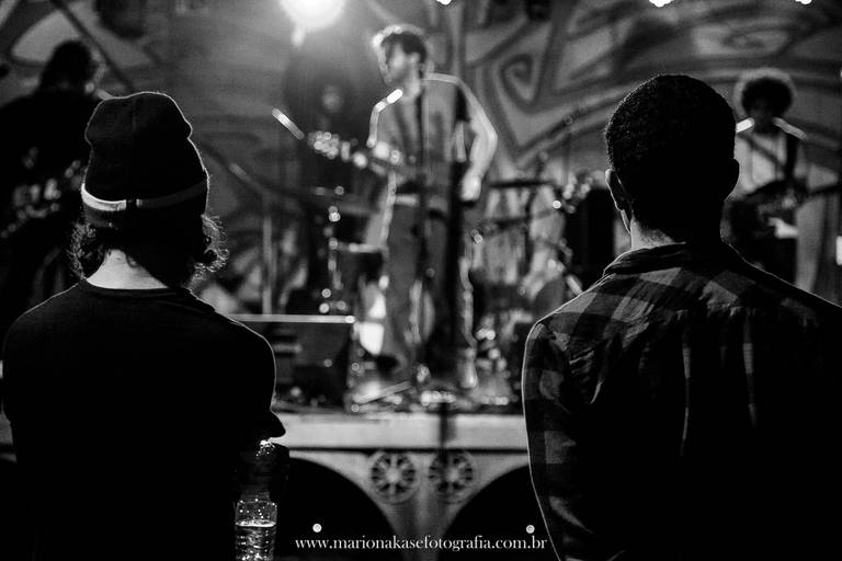 Apresentação do grupo de Sarau em conjunto com o show de Marcio Lugó em um projeto que juntos fazem uma apresentação ímpar. 