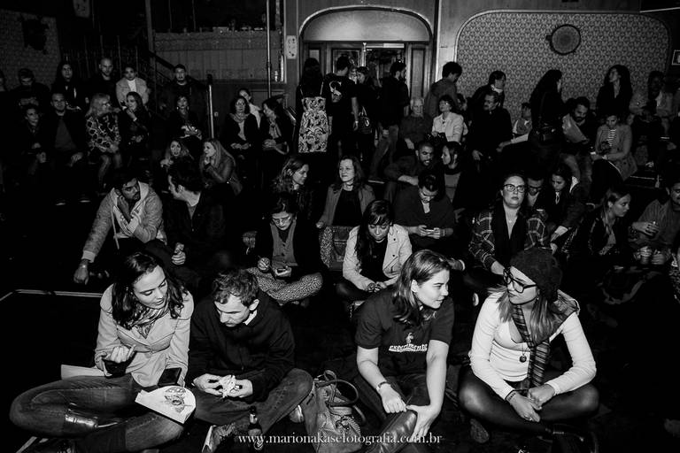 Apresentação do grupo de Sarau em conjunto com o show de Marcio Lugó em um projeto que juntos fazem uma apresentação ímpar. 