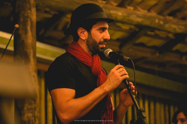 Amor em VIII Atos em Piracicaba SP no Espaço Viva com Ciência por Mario Nakase Fotografia