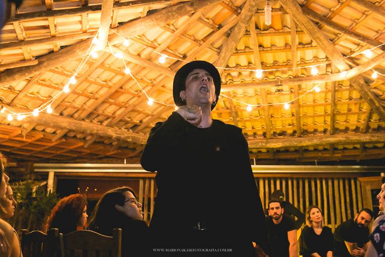 Amor em VIII Atos em Piracicaba SP no Espaço Viva com Ciência por Mario Nakase Fotografia