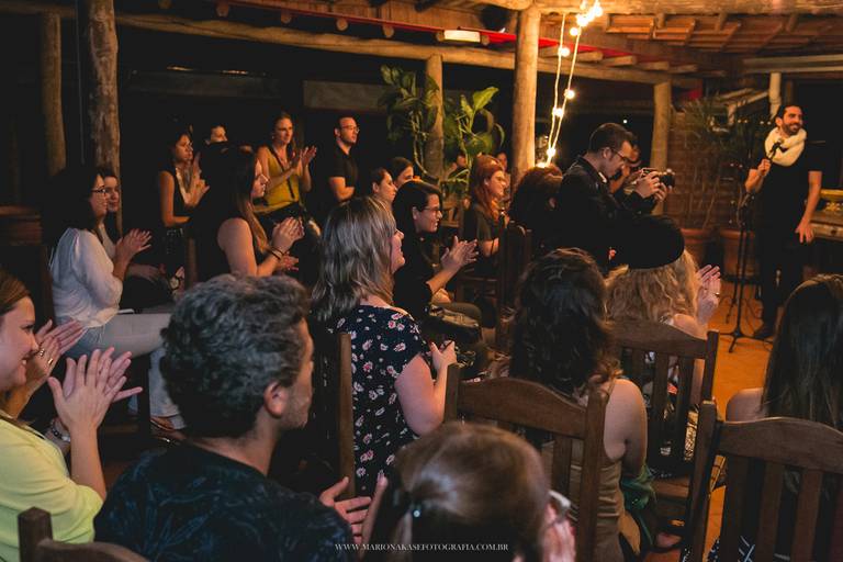 Amor em VIII Atos em Piracicaba SP no Espaço Viva com Ciência por Mario Nakase Fotografia