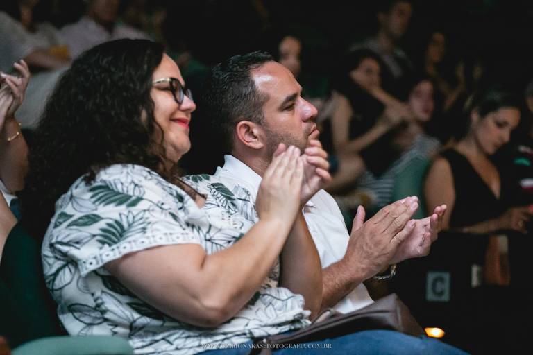 Amor em VIII Atos  - A história de um amor sem rosto - Hotel Nacional Inn SJC