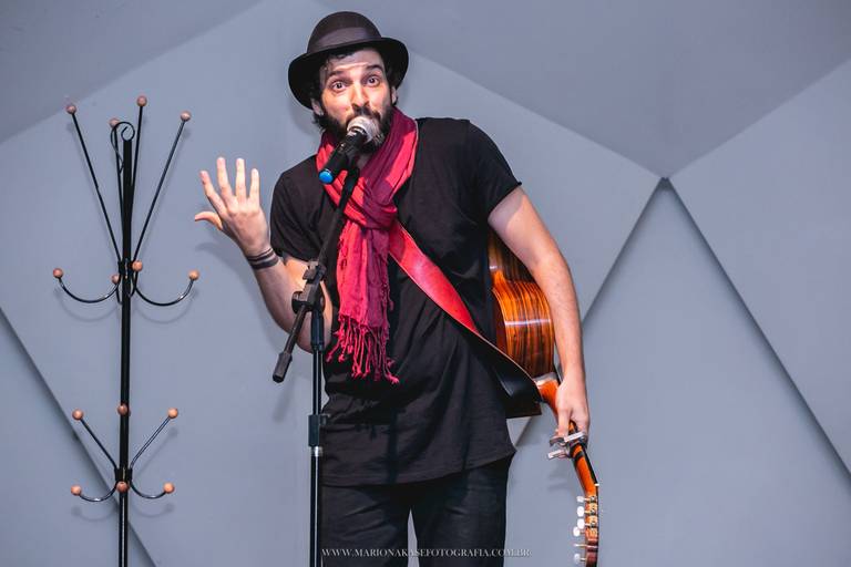 Amor em VIII Atos  - A história de um amor sem rosto - Hotel Nacional Inn SJC