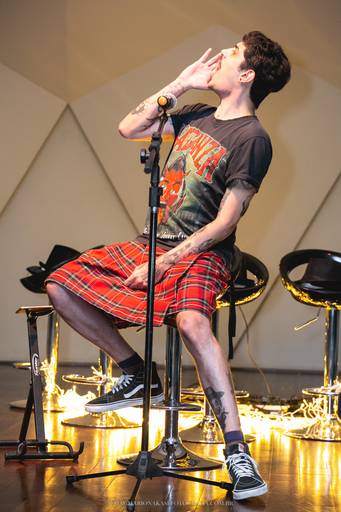 Amor em VIII Atos  - A história de um amor sem rosto - Hotel Nacional Inn SJC