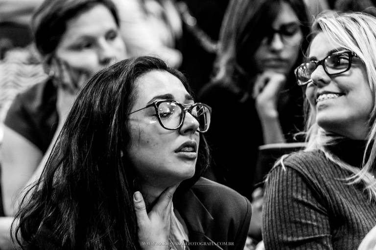 Amor em VIII Atos - A história de uma amor sem rosto - SESC Apaulista - SP