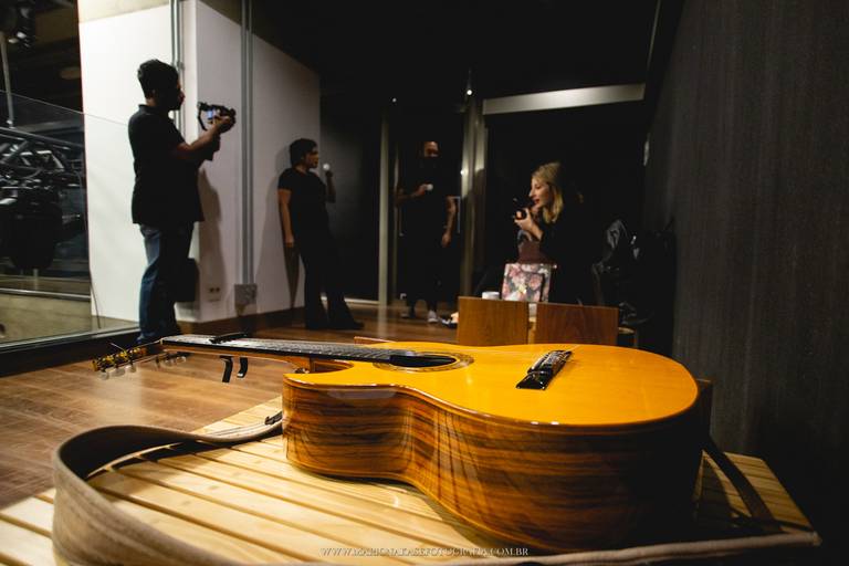 Amor em VIII Atos - A história de uma amor sem rosto - SESC Apaulista - SP