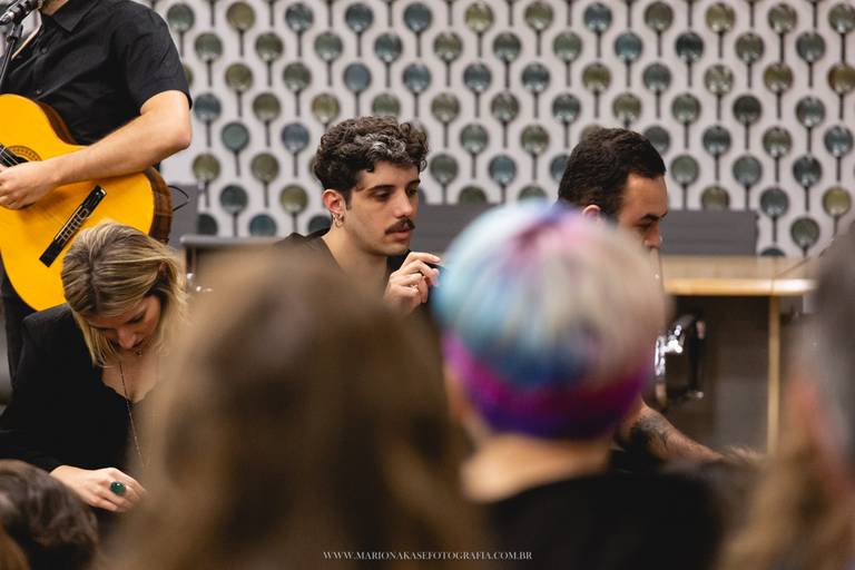 Amor em VIII Atos - A história de uma amor sem rosto - SESC Apaulista - SP