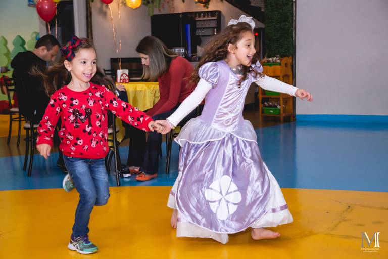 #marionakasefotografia #fotoearte #fotografia #photography #aniversario #fotosdeaniversario #mogidascruzes #sp #virasapeka #festasapeca #fotografo #pokemon #kenzo