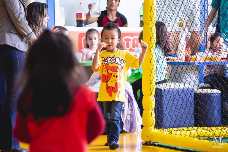 #marionakasefotografia #fotoearte #fotografia #photography #aniversario #fotosdeaniversario #mogidascruzes #sp #virasapeka #festasapeca #fotografo #pokemon #kenzo