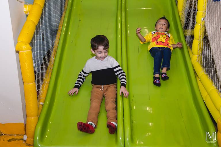 #marionakasefotografia #fotoearte #fotografia #photography #aniversario #fotosdeaniversario #mogidascruzes #sp #virasapeka #festasapeca #fotografo #pokemon #kenzo