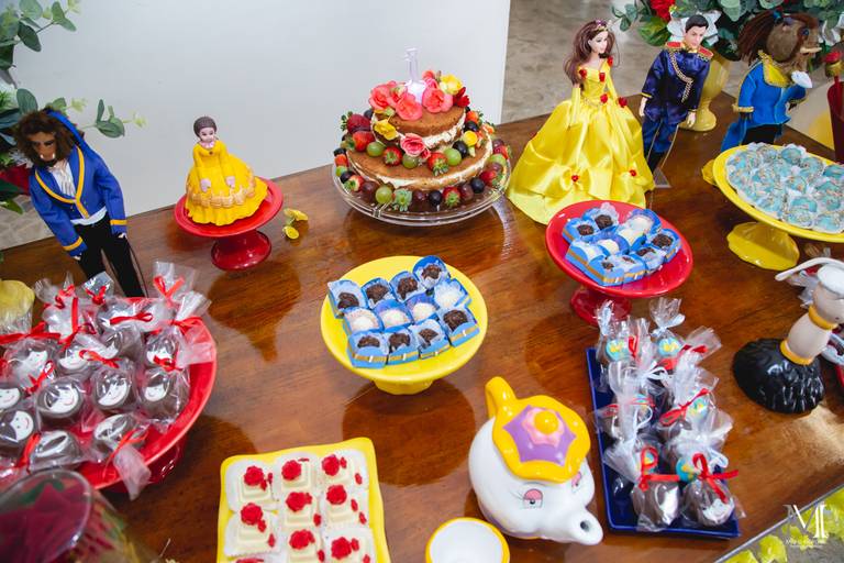 #marionakasefotografia #fotoearte #fotografia #photography #aniversario #fotosdeaniversario #mogidascruzes #sp #salesopolis #fotografo #aurora #recantoparaiso