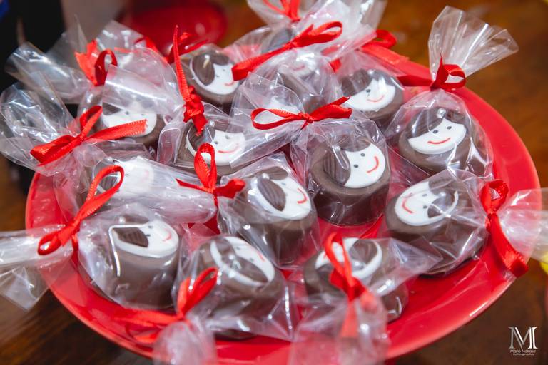 #marionakasefotografia #fotoearte #fotografia #photography #aniversario #fotosdeaniversario #mogidascruzes #sp #salesopolis #fotografo #aurora #recantoparaiso