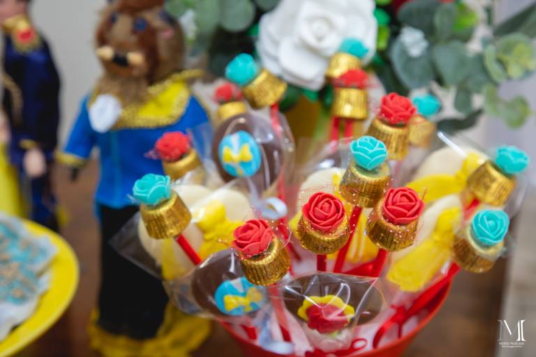 #marionakasefotografia #fotoearte #fotografia #photography #aniversario #fotosdeaniversario #mogidascruzes #sp #salesopolis #fotografo #aurora #recantoparaiso