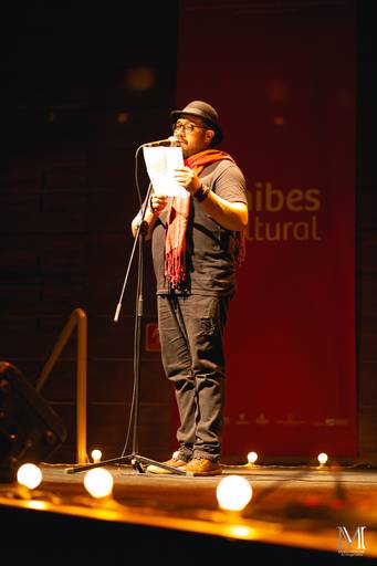 Peça Amor em VIII Atos que aconteceu no centro cultural Unibes em SP #marionakasefotografia #amoremviiiatos #fotografia #sarau #peçadeteatro #sp #unibes #poesia #amor #emoção #amigos