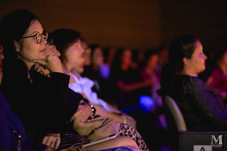 Peça Amor em VIII Atos que aconteceu no centro cultural Unibes em SP #marionakasefotografia #amoremviiiatos #fotografia #sarau #peçadeteatro #sp #unibes #poesia #amor #emoção #amigos