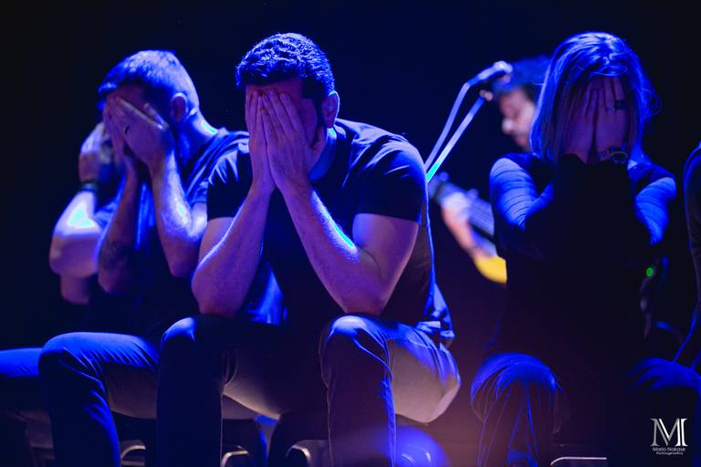 Peça Amor em VIII Atos que aconteceu no centro cultural Unibes em SP #marionakasefotografia #amoremviiiatos #fotografia #sarau #peçadeteatro #sp #unibes #poesia #amor #emoção #amigos