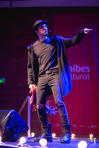 Peça Amor em VIII Atos que aconteceu no centro cultural Unibes em SP #marionakasefotografia #amoremviiiatos #fotografia #sarau #peçadeteatro #sp #unibes #poesia #amor #emoção #amigos