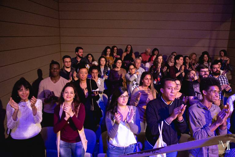Peça Amor em VIII Atos que aconteceu no centro cultural Unibes em SP #marionakasefotografia #amoremviiiatos #fotografia #sarau #peçadeteatro #sp #unibes #poesia #amor #emoção #amigos