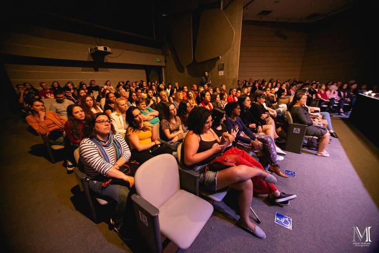Peça Amor em VIII Atos que aconteceu no centro cultural Unibes em SP #marionakasefotografia #amoremviiiatos #fotografia #sarau #peçadeteatro #sp #unibes #poesia #amor #emoção #amigos