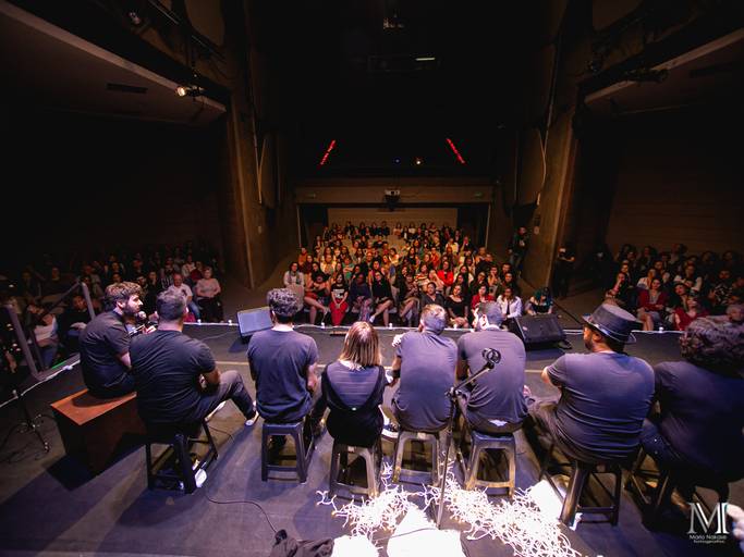 Peça Amor em VIII Atos que aconteceu no centro cultural Unibes em SP #marionakasefotografia #amoremviiiatos #fotografia #sarau #peçadeteatro #sp #unibes #poesia #amor #emoção #amigos