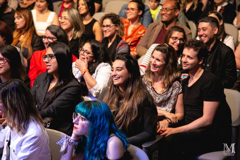 Peça Amor em VIII Atos que aconteceu no centro cultural Unibes em SP #marionakasefotografia #amoremviiiatos #fotografia #sarau #peçadeteatro #sp #unibes #poesia #amor #emoção #amigos