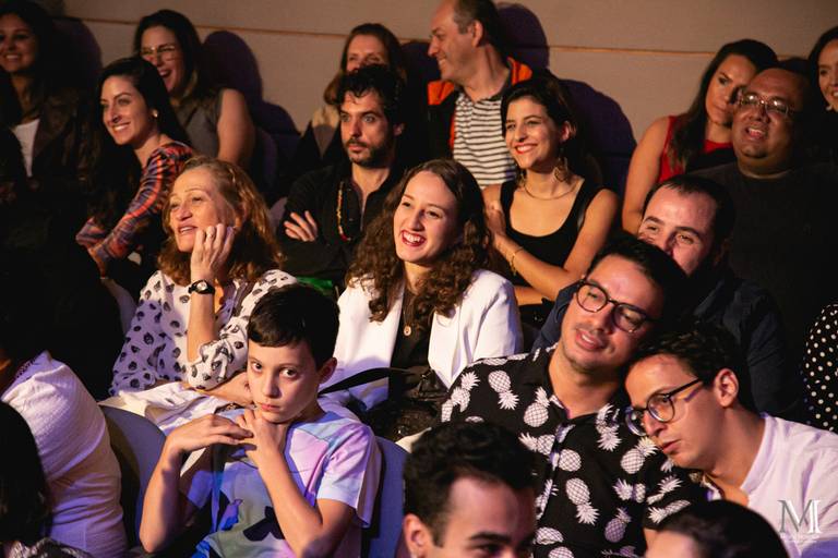 Peça Amor em VIII Atos que aconteceu no centro cultural Unibes em SP #marionakasefotografia #amoremviiiatos #fotografia #sarau #peçadeteatro #sp #unibes #poesia #amor #emoção #amigos