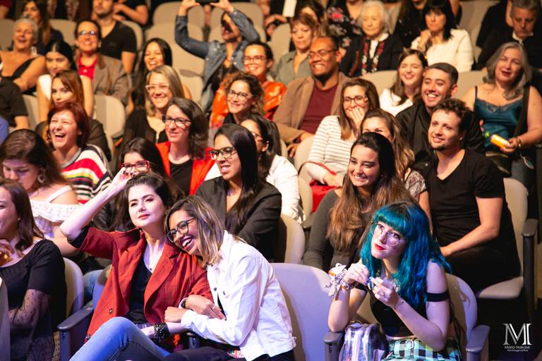 Peça Amor em VIII Atos que aconteceu no centro cultural Unibes em SP #marionakasefotografia #amoremviiiatos #fotografia #sarau #peçadeteatro #sp #unibes #poesia #amor #emoção #amigos