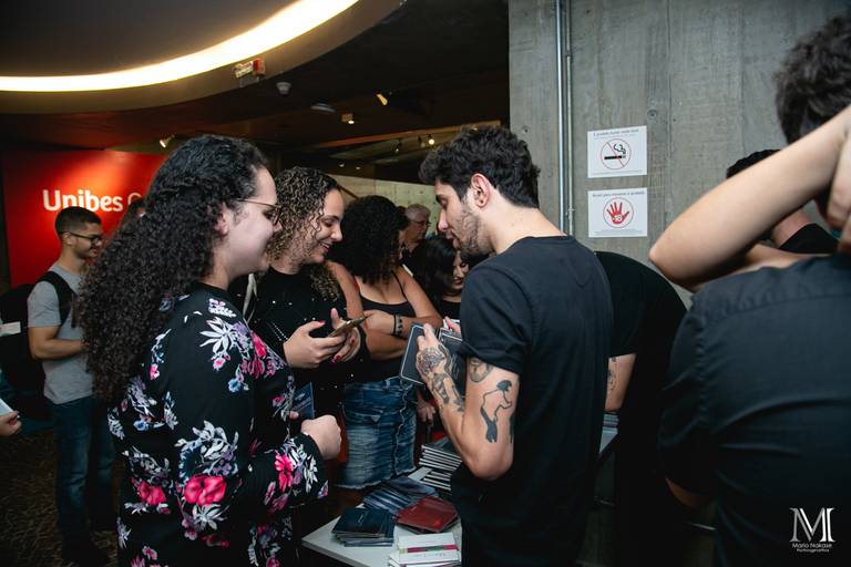 Peça Amor em VIII Atos que aconteceu no centro cultural Unibes em SP #marionakasefotografia #amoremviiiatos #fotografia #sarau #peçadeteatro #sp #unibes #poesia #amor #emoção #amigos