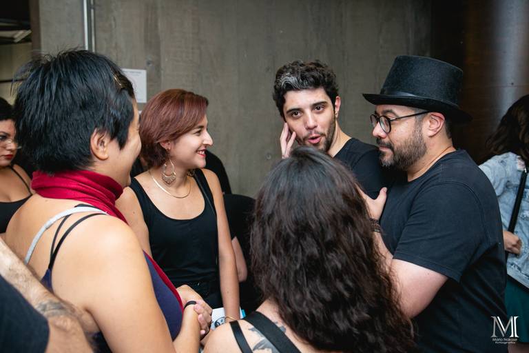 Peça Amor em VIII Atos que aconteceu no centro cultural Unibes em SP #marionakasefotografia #amoremviiiatos #fotografia #sarau #peçadeteatro #sp #unibes #poesia #amor #emoção #amigos