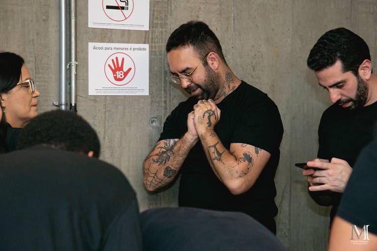 Peça Amor em VIII Atos que aconteceu no centro cultural Unibes em SP #marionakasefotografia #amoremviiiatos #fotografia #sarau #peçadeteatro #sp #unibes #poesia #amor #emoção #amigos