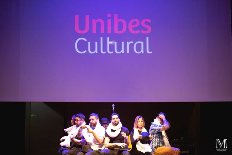 Peça Amor em VIII Atos que aconteceu no centro cultural Unibes em SP #marionakasefotografia #amoremviiiatos #fotografia #sarau #peçadeteatro #sp #unibes #poesia #amor #emoção #amigos