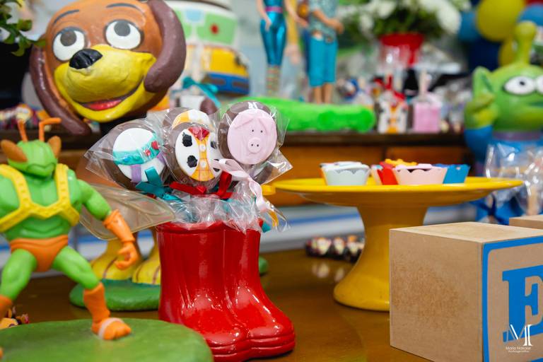 Aniversário do Enzo. Fotografia por Mario Nakase. 