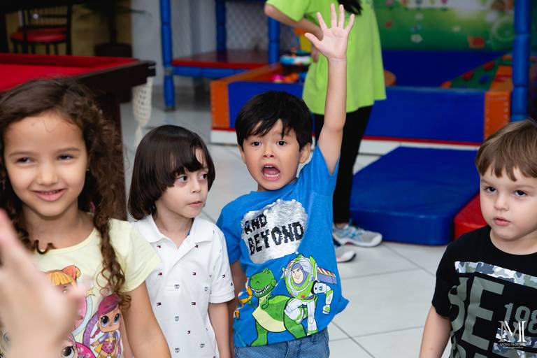 Aniversário do Enzo. Fotografia por Mario Nakase. 