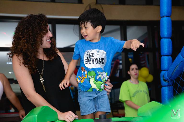 Aniversário do Enzo. Fotografia por Mario Nakase. 