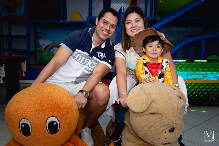 Aniversário do Enzo. Fotografia por Mario Nakase. 