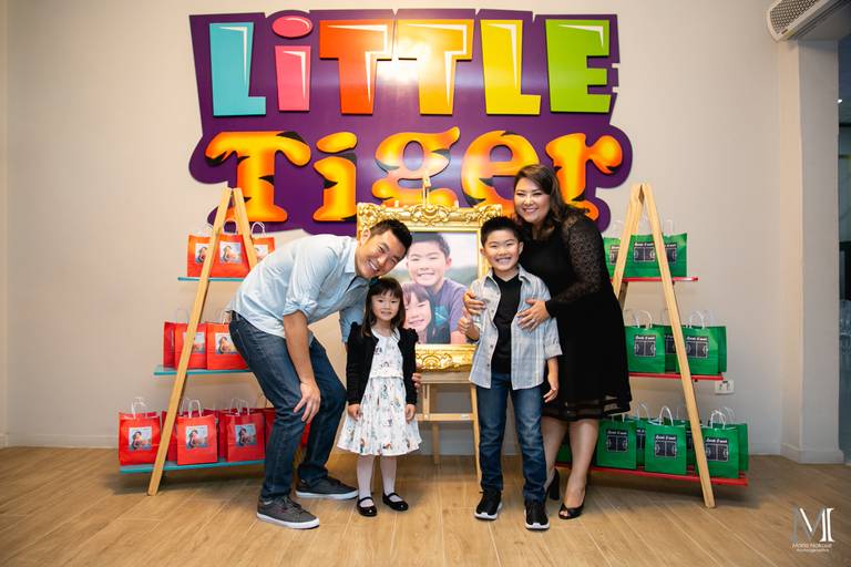 Aniversario da Julia e Lucas no Buffet Little Tiger. Fotografia por Mario Nakase
#marionakasefotografia #marionakase #fotografo #aniversarioinfantil #littletiger #fotografiadecriança #parabéns #buffet #mogidascruzes #fotografoprofissional #ideias