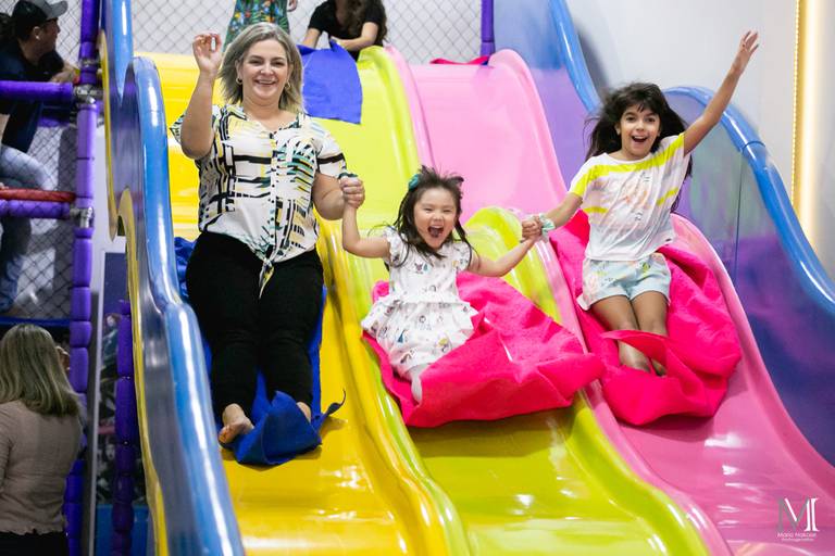 Aniversario da Julia e Lucas no Buffet Little Tiger. Fotografia por Mario Nakase
#marionakasefotografia #marionakase #fotografo #aniversarioinfantil #littletiger #fotografiadecriança #parabéns #buffet #mogidascruzes #fotografoprofissional #ideias