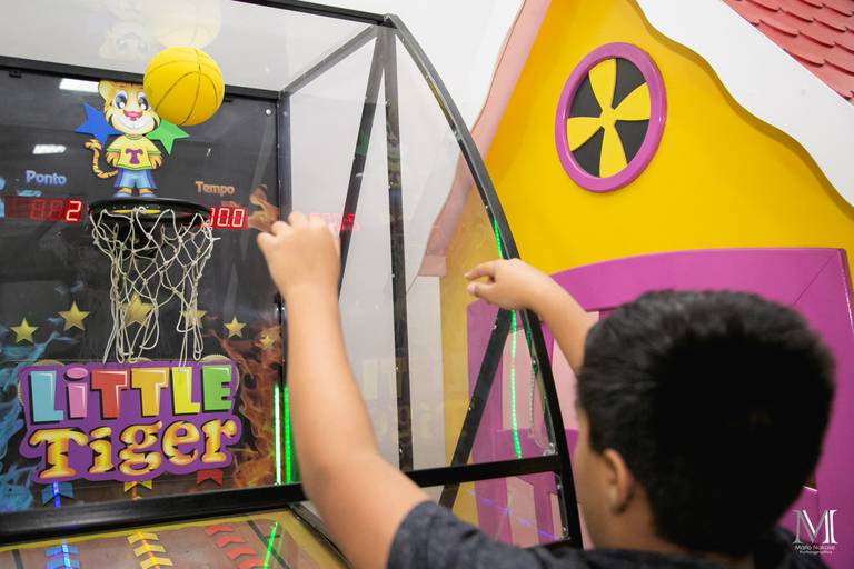 Aniversario da Julia e Lucas no Buffet Little Tiger. Fotografia por Mario Nakase
#marionakasefotografia #marionakase #fotografo #aniversarioinfantil #littletiger #fotografiadecriança #parabéns #buffet #mogidascruzes #fotografoprofissional #ideias