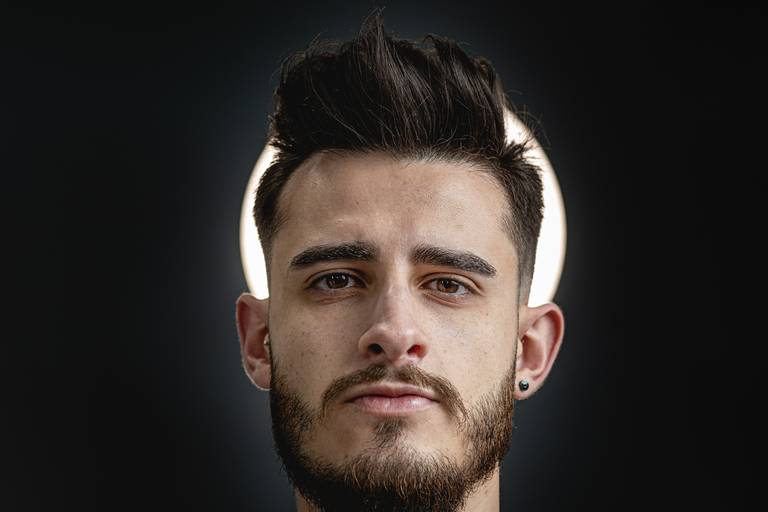 Fotografia comercial feita por Mario Nakase na Barbearia Senhor Navalha em Mogi das Cruzes - SP