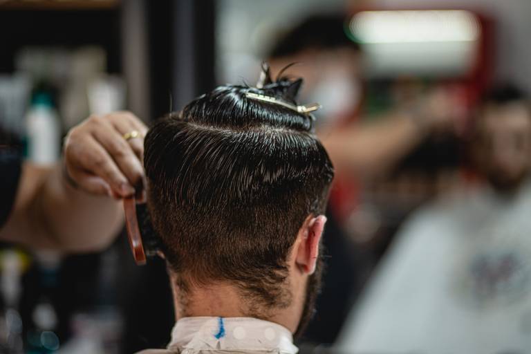 Fotografia comercial feita por Mario Nakase na Barbearia Senhor Navalha em Mogi das Cruzes - SP