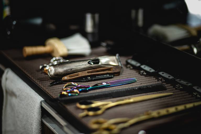 Fotografia comercial feita por Mario Nakase na Barbearia Senhor Navalha em Mogi das Cruzes - SP