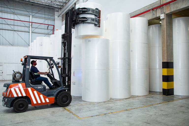 Fotografia Comercial, Empresarial feita por Mario Nakase na Suzanlog em parceria com Alan Matos e XPropaganda