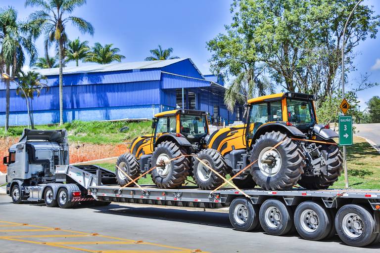 Fotografia Comercial, Empresarial feita por Mario Nakase na Suzanlog em parceria com Alan Matos e XPropaganda