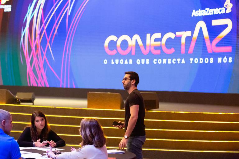 Palestra do Matheus com a empresa Conte fotografada por Mario Nakase